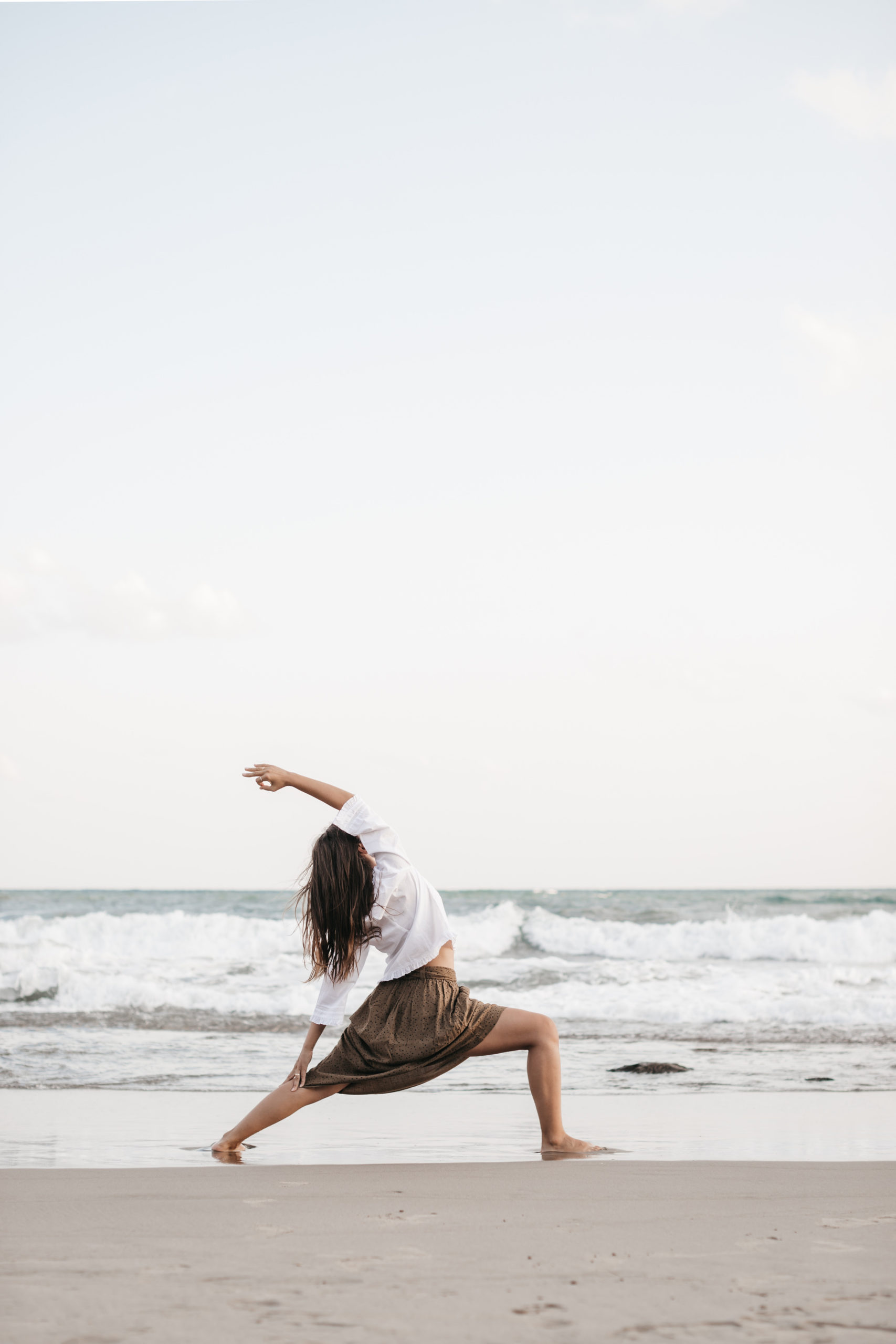 Reverse Warrior Pose  , Viparita Virabhadrasana, Yoga Teacher Cecilia Cristolovean